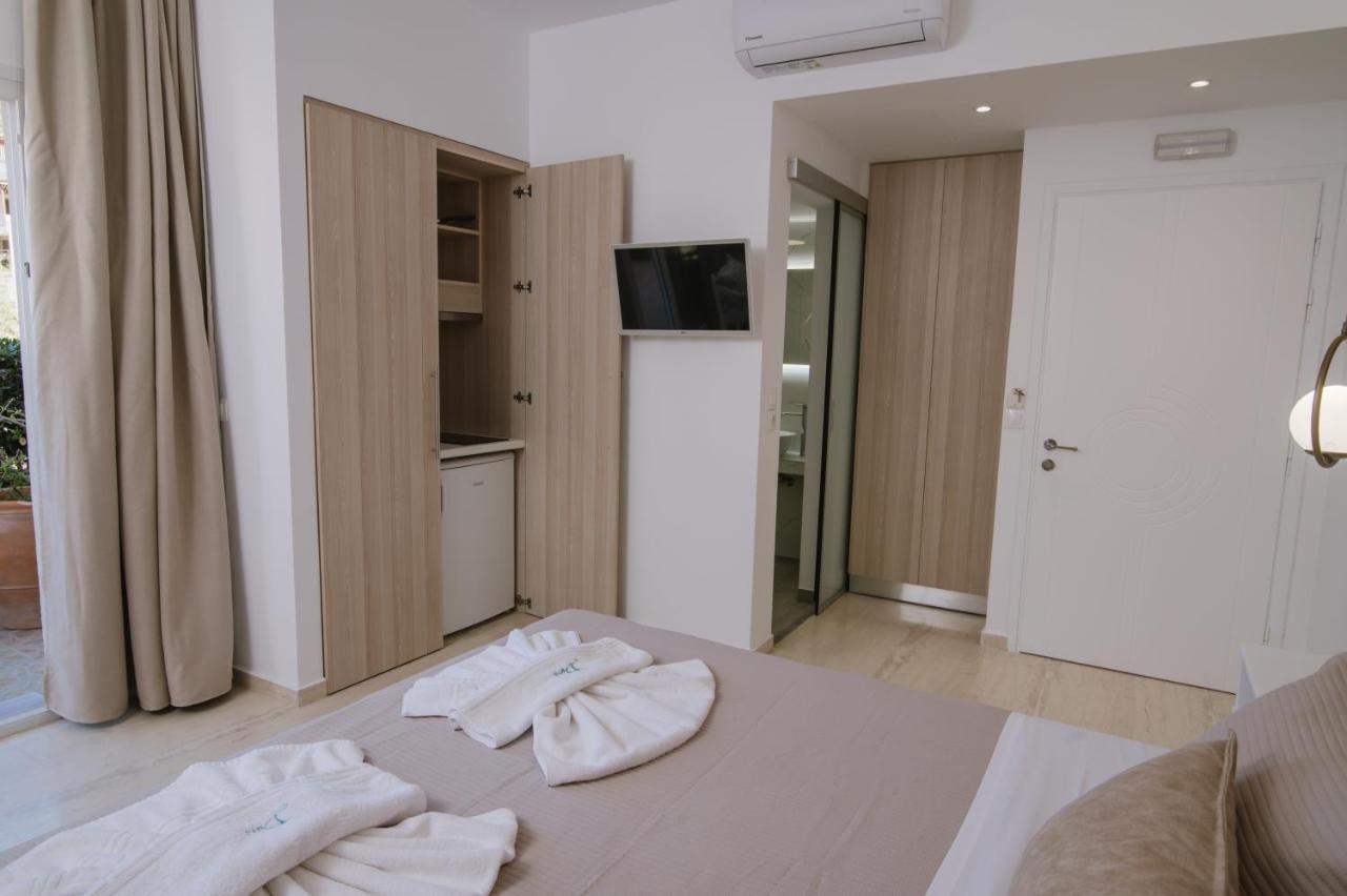 Dora Apartments アギア・ペラギア エクステリア 写真
