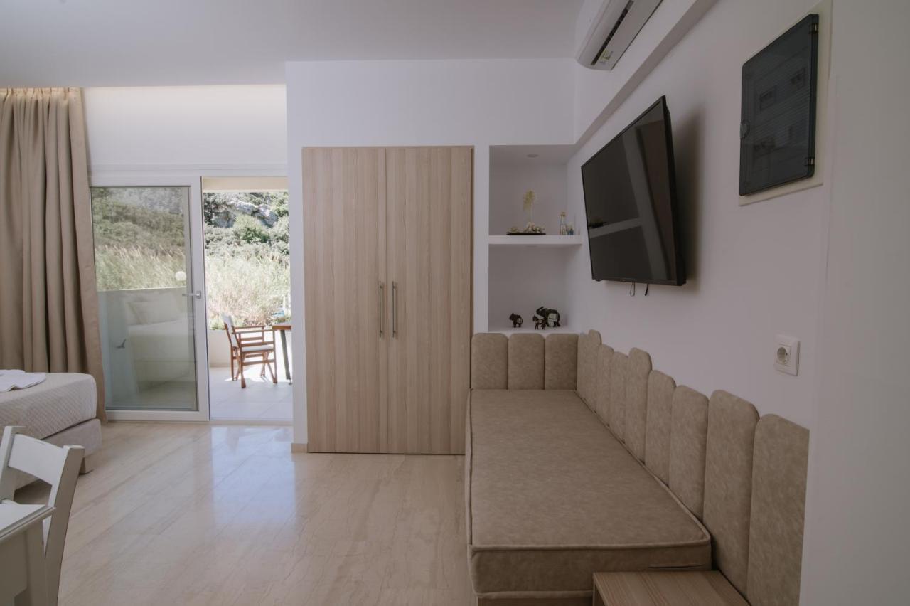 Dora Apartments アギア・ペラギア エクステリア 写真